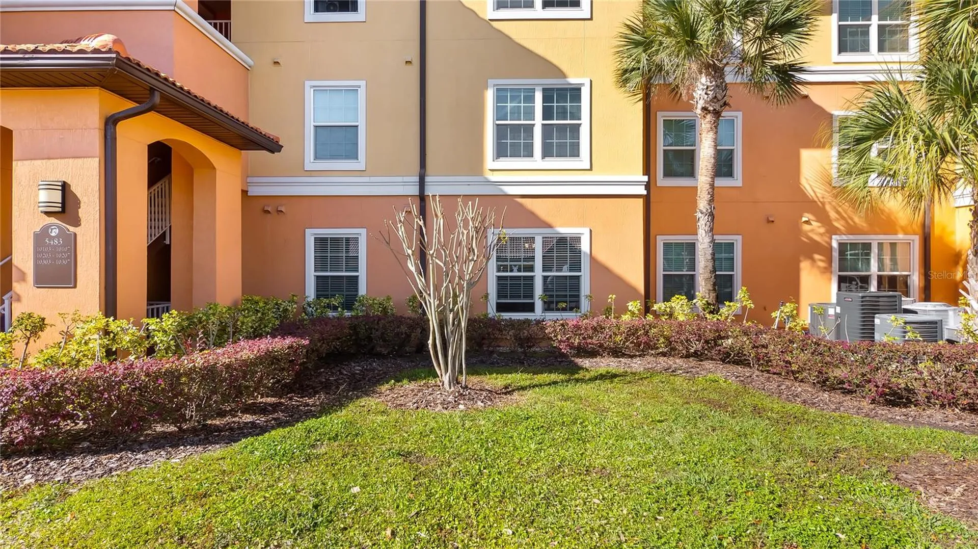 5483 Vineland Road Orlando FL 32811