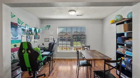 5483 Vineland Road Orlando FL 32811