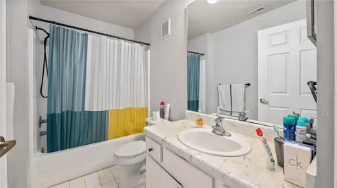 5483 Vineland Road Orlando FL 32811
