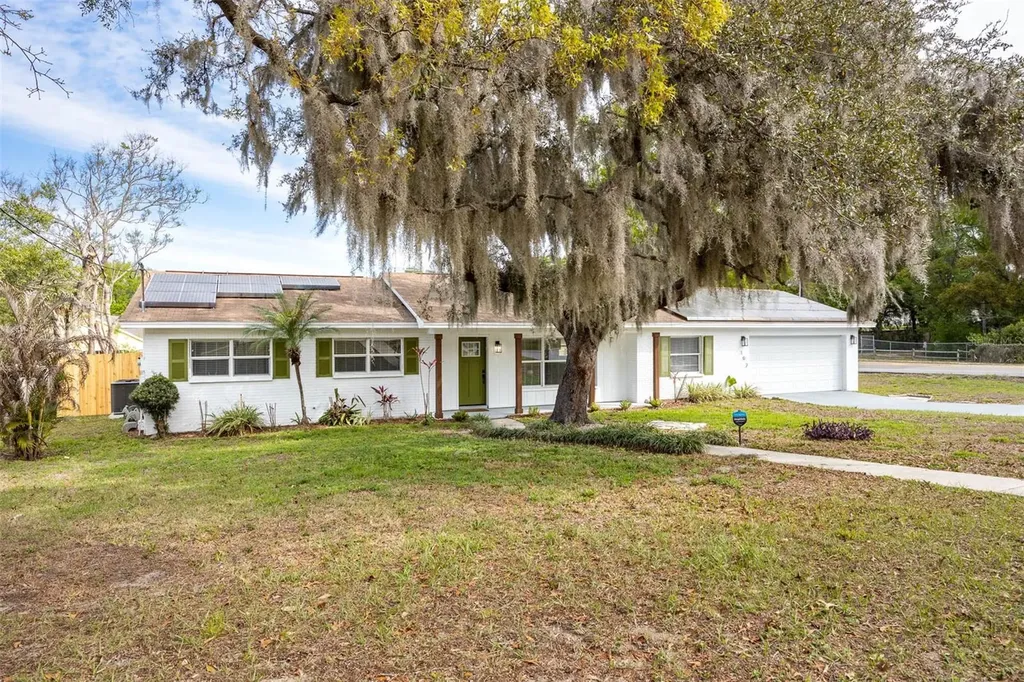 102 W Anglewood Drive Brandon FL 33511
