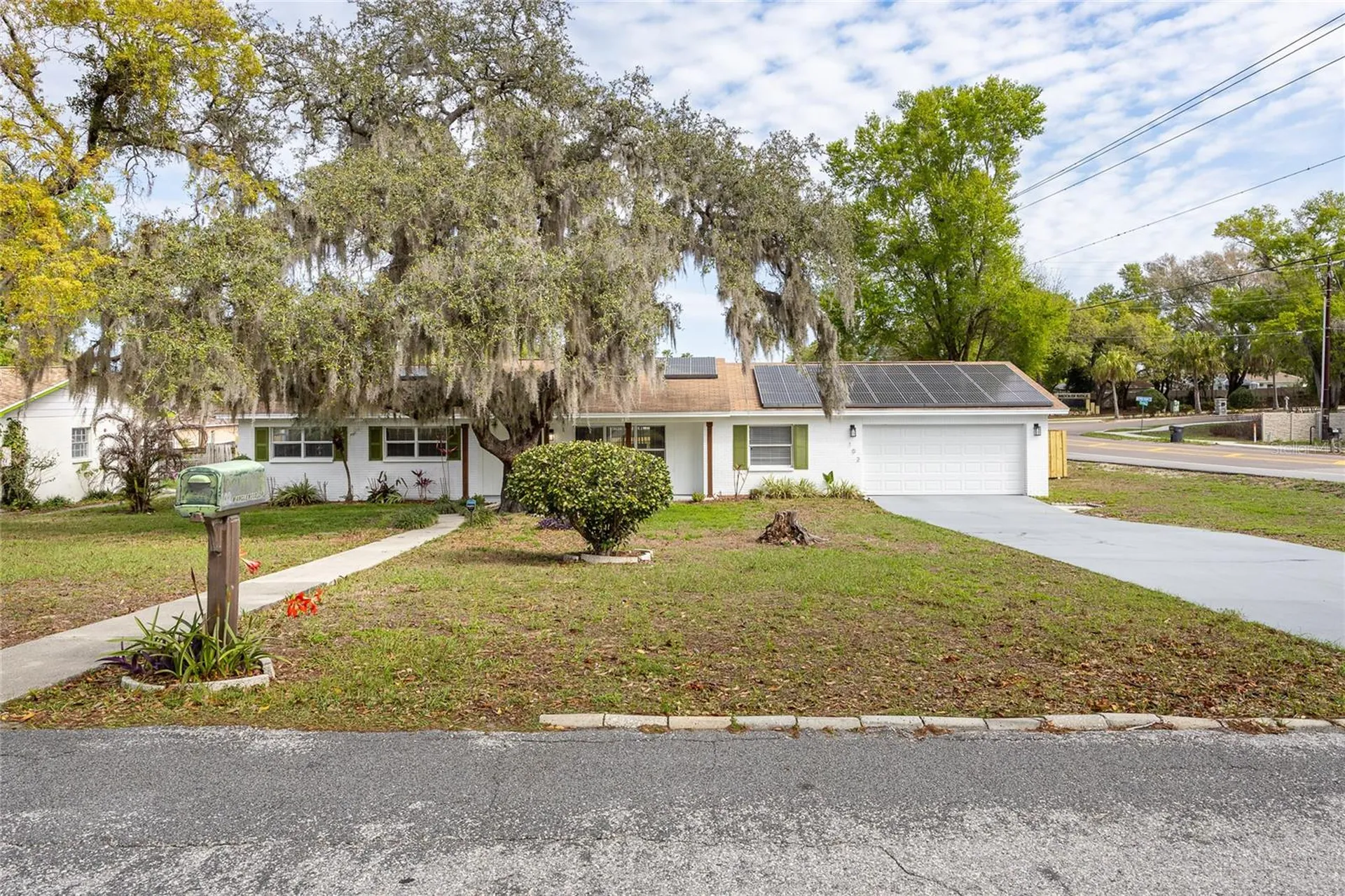 102 W Anglewood Drive Brandon FL 33511
