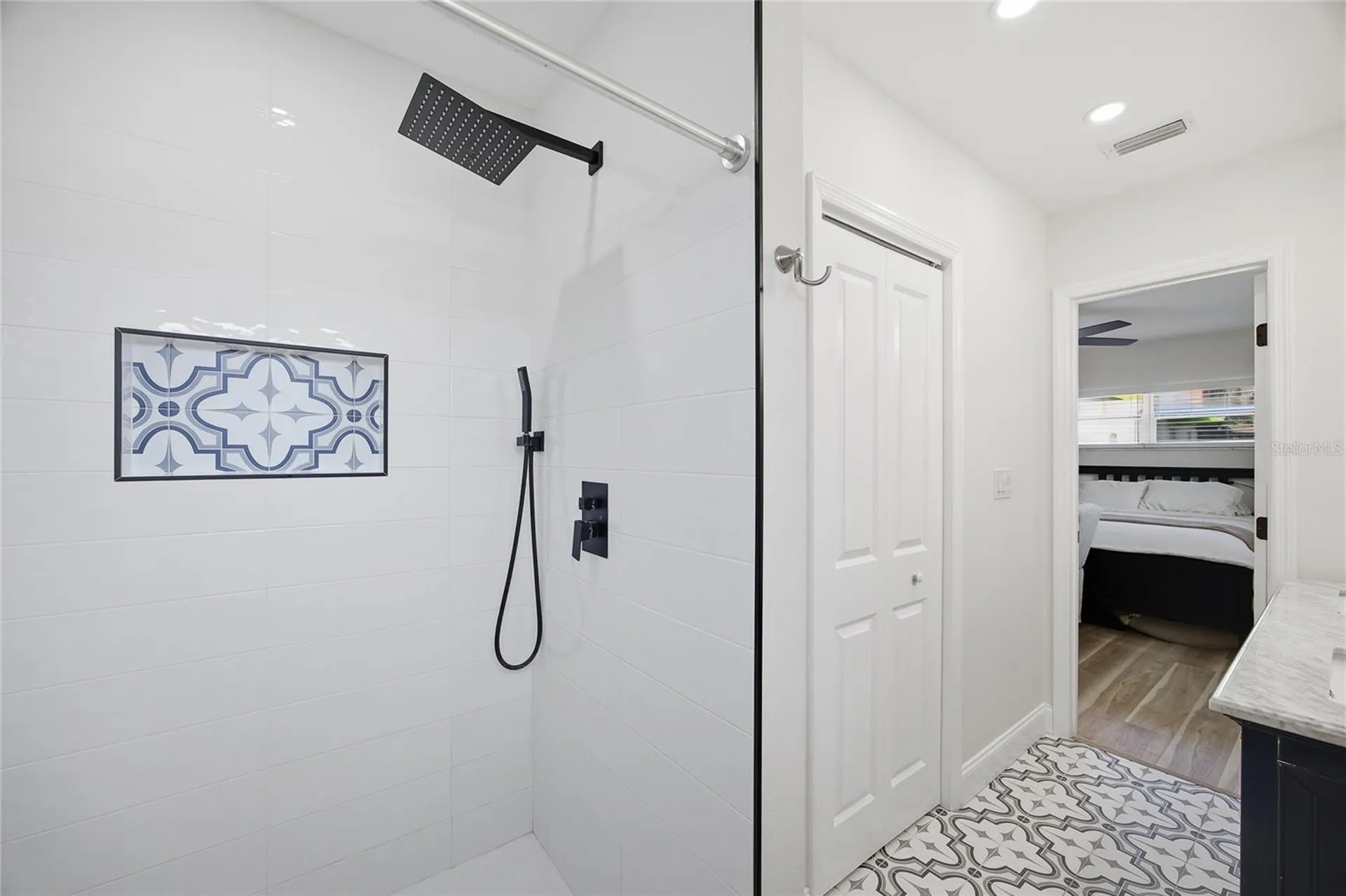102 W Anglewood Drive Brandon FL 33511
