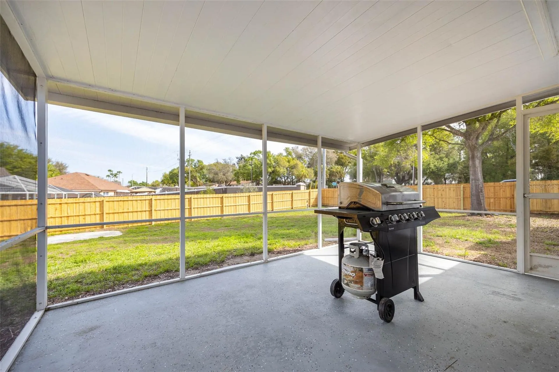 102 W Anglewood Drive Brandon FL 33511