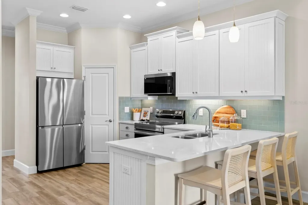 3207 Nautical Place S St Petersburg FL 33712