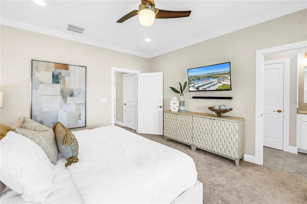 3207 Nautical Place S St Petersburg FL 33712
