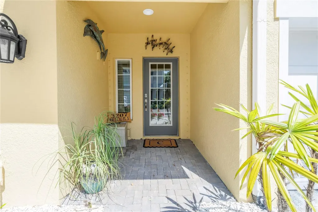 3207 Nautical Place S St Petersburg FL 33712