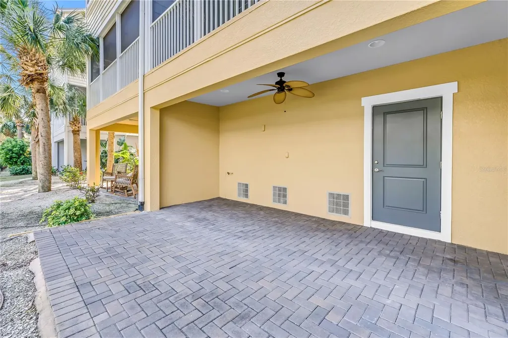 3207 Nautical Place S St Petersburg FL 33712