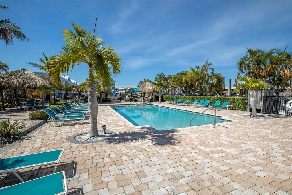 3207 Nautical Place S St Petersburg FL 33712