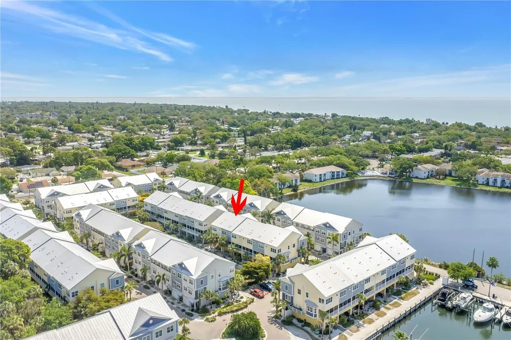 3207 Nautical Place S St Petersburg FL 33712
