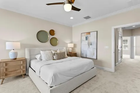 3207 Nautical Place S St Petersburg FL 33712