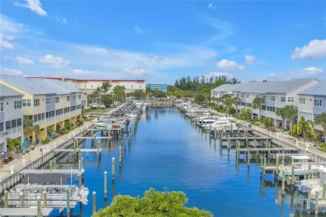3207 Nautical Place S St Petersburg FL 33712