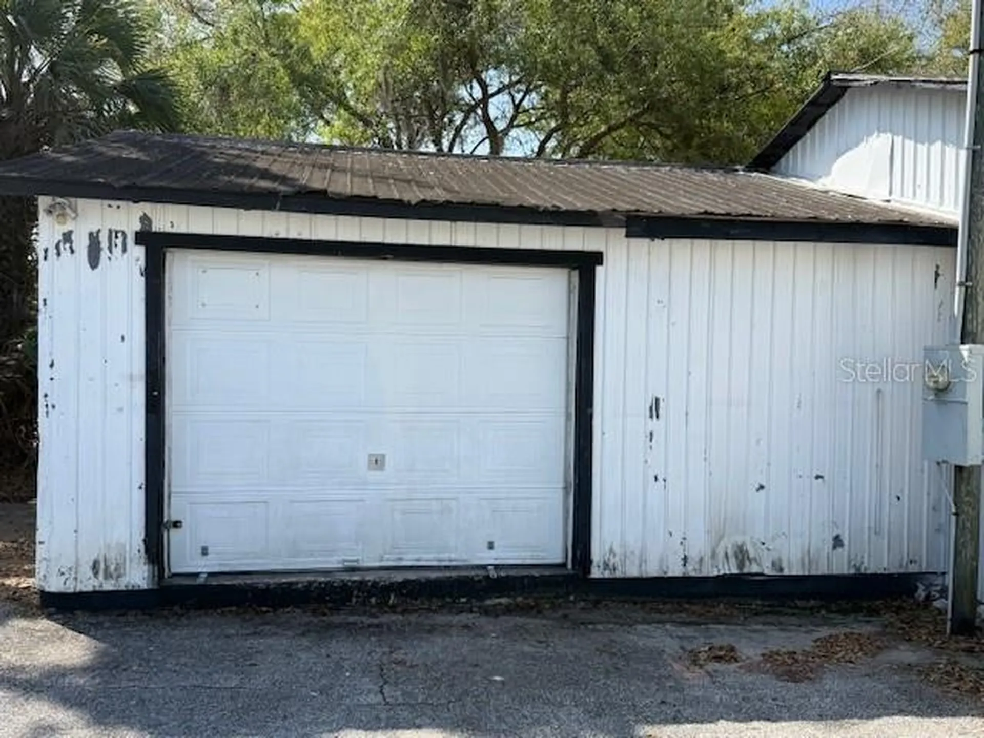 323 N Delaware Avenue Deland FL 32720