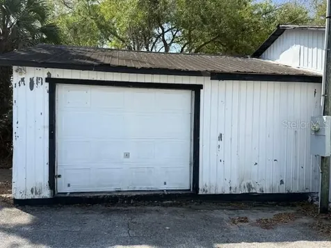 323 N Delaware Avenue Deland FL 32720