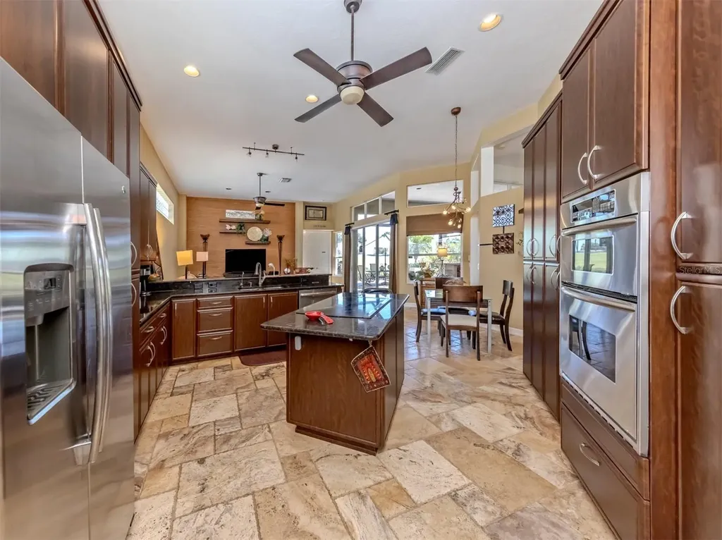 411 Wellington Court Venice FL 34292