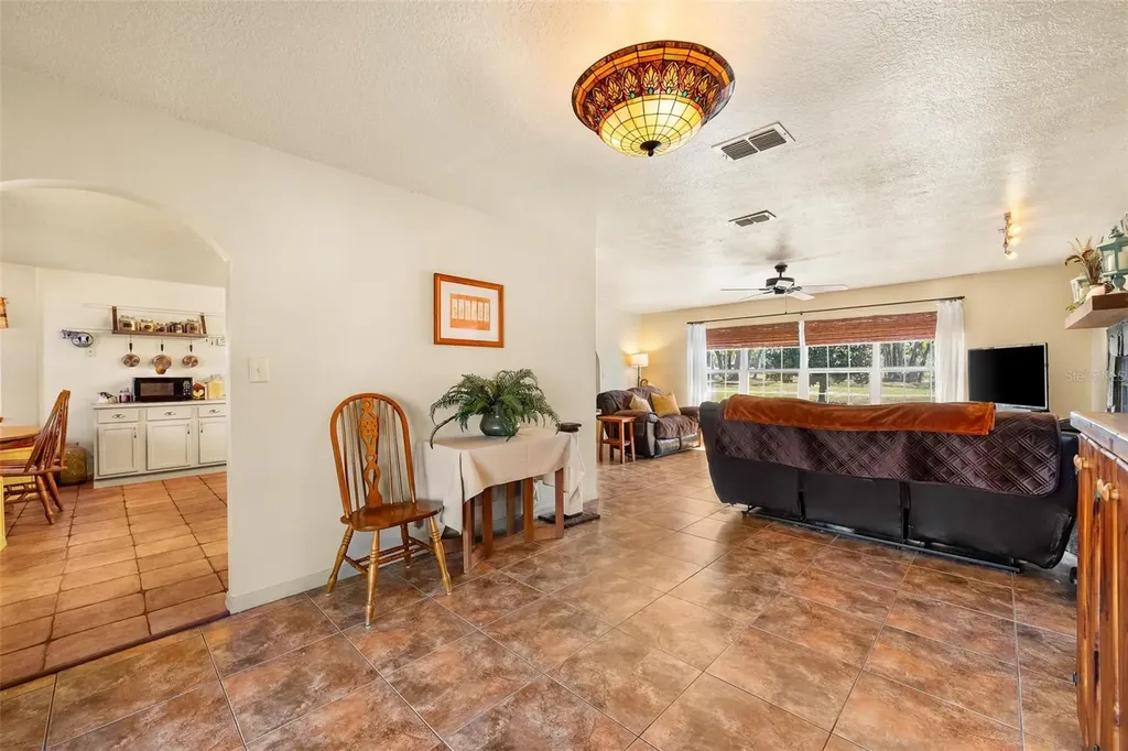 7450 SE State Road 121 Morriston FL 32668