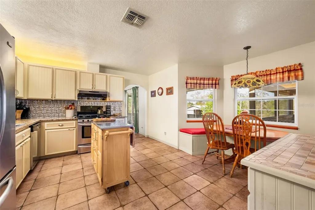 7450 SE State Road 121 Morriston FL 32668