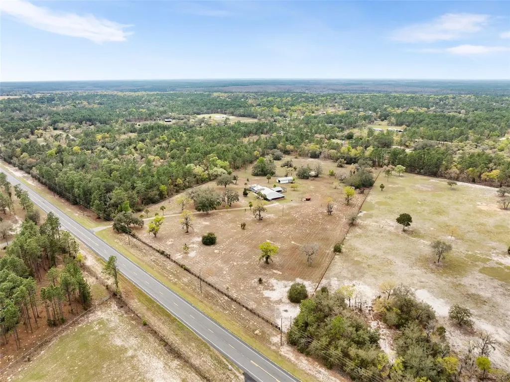 7450 SE State Road 121 Morriston FL 32668