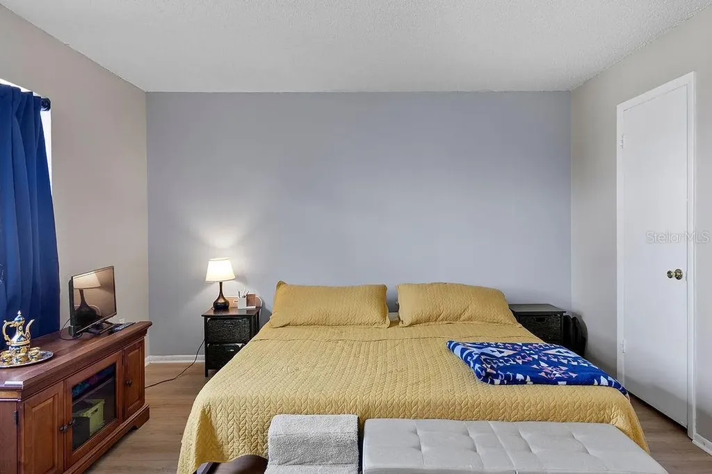 4269 S Semoran Boulevard Orlando FL 32822