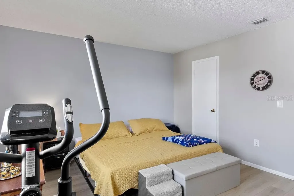 4269 S Semoran Boulevard Orlando FL 32822