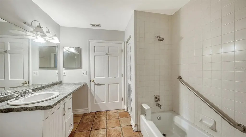 1812 54th Street E Bradenton FL 34208