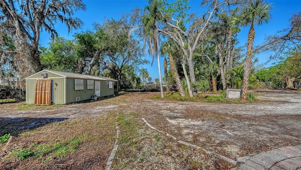 1812 54th Street E Bradenton FL 34208