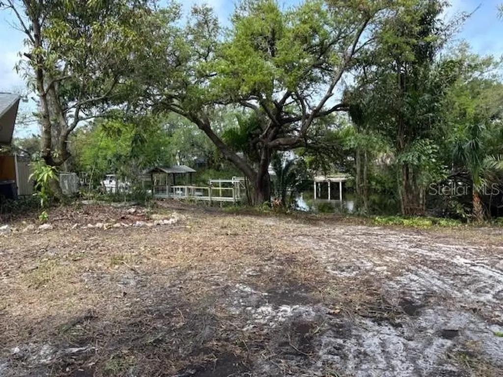 1812 54th Street E Bradenton FL 34208