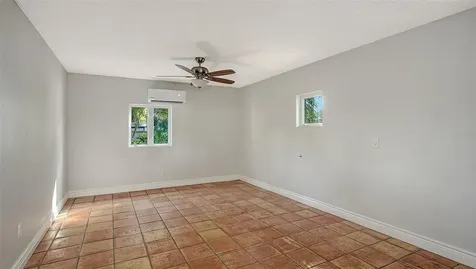 1812 54th Street E Bradenton FL 34208