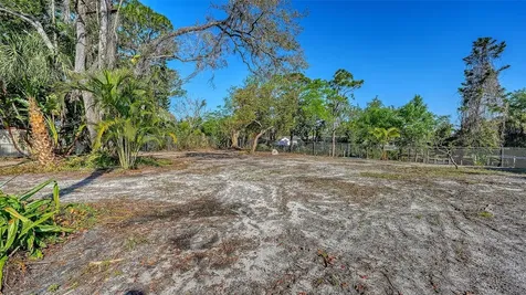 1812 54th Street E Bradenton FL 34208