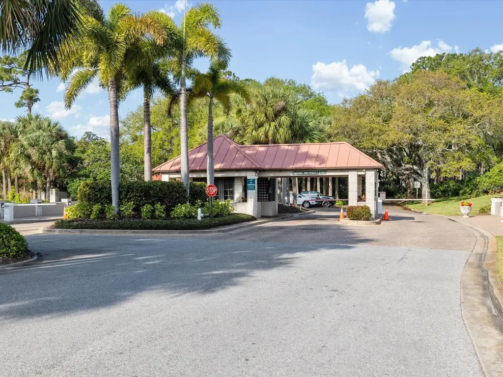 7730 Aralia Way Seminole FL 33777