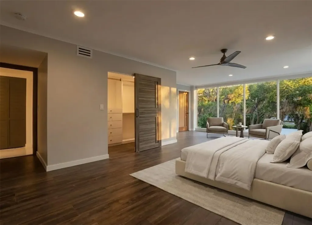 4942 Hubner Circle Sarasota FL 34241