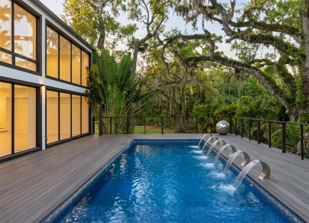 4942 Hubner Circle Sarasota FL 34241