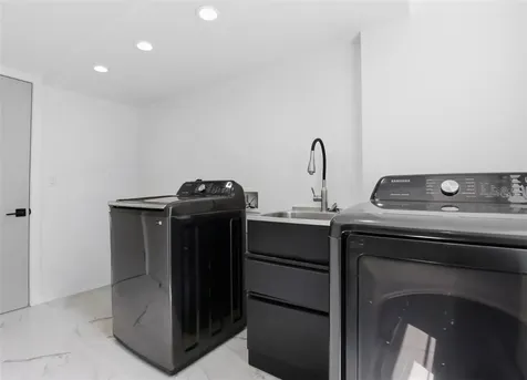 4942 Hubner Circle Sarasota FL 34241