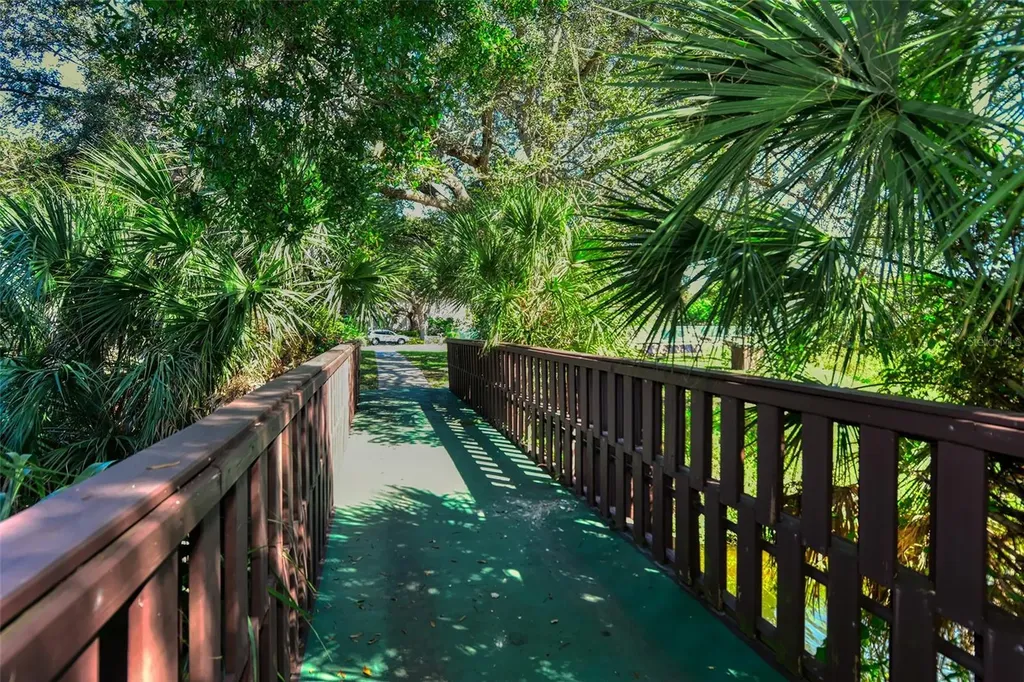 3310 Ramblewood Place Sarasota FL 34237