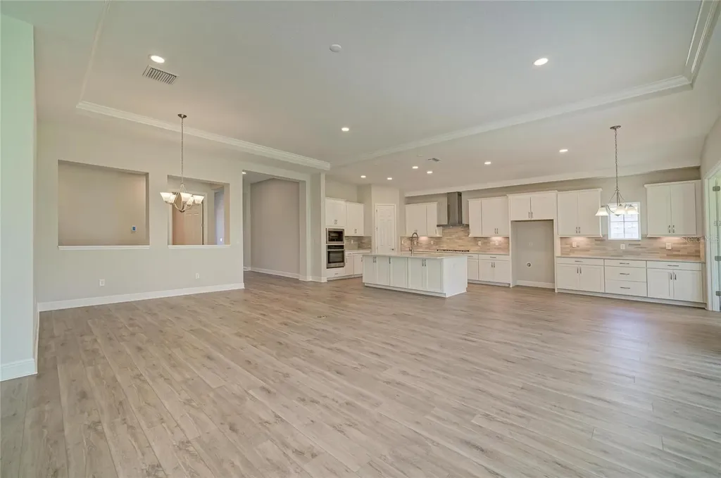 5237 Wolf Creek Drive Apollo Beach FL 33572