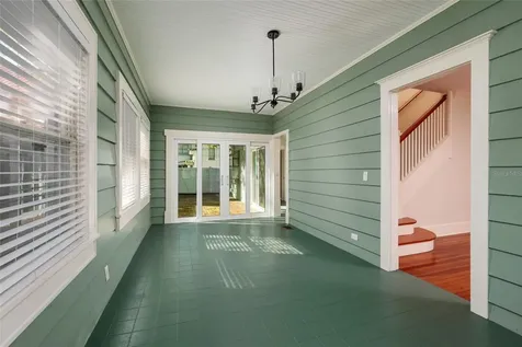 756 17th Avenue NE St Petersburg FL 33704