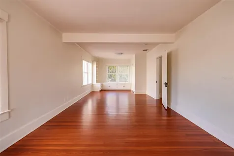 756 17th Avenue NE St Petersburg FL 33704