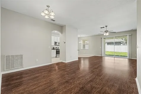 408 Thicket Crest Road Seffner FL 33584