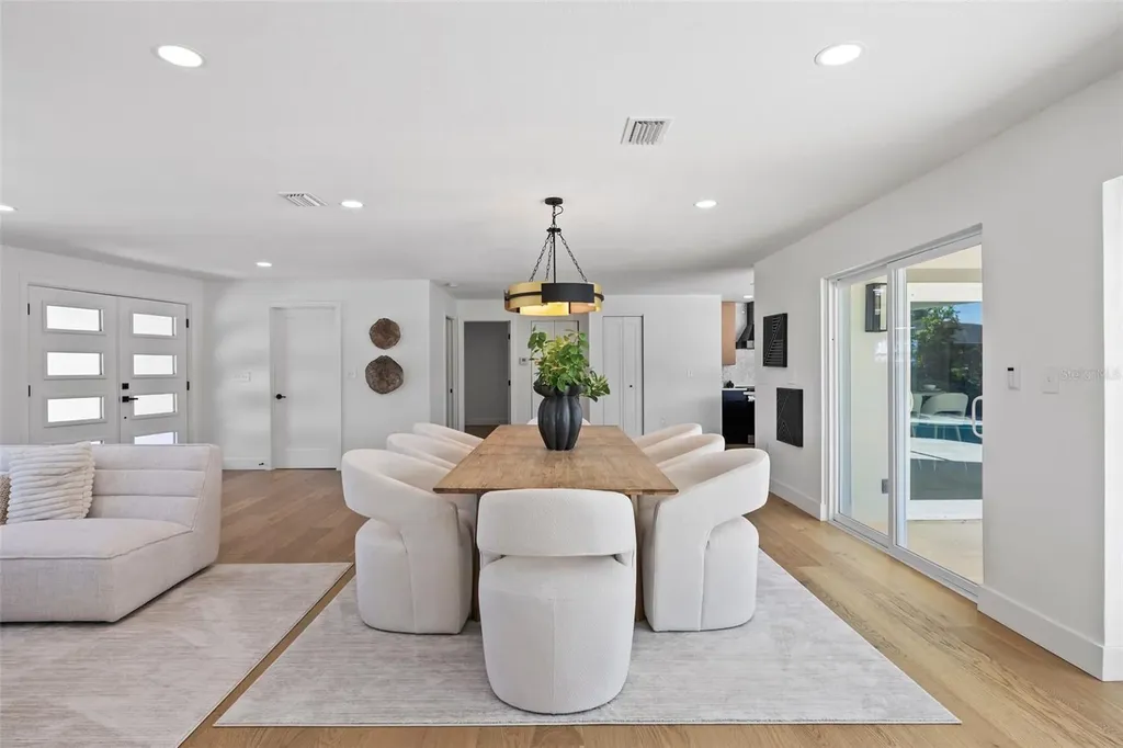 475 Island Way Clearwater Beach FL 33767