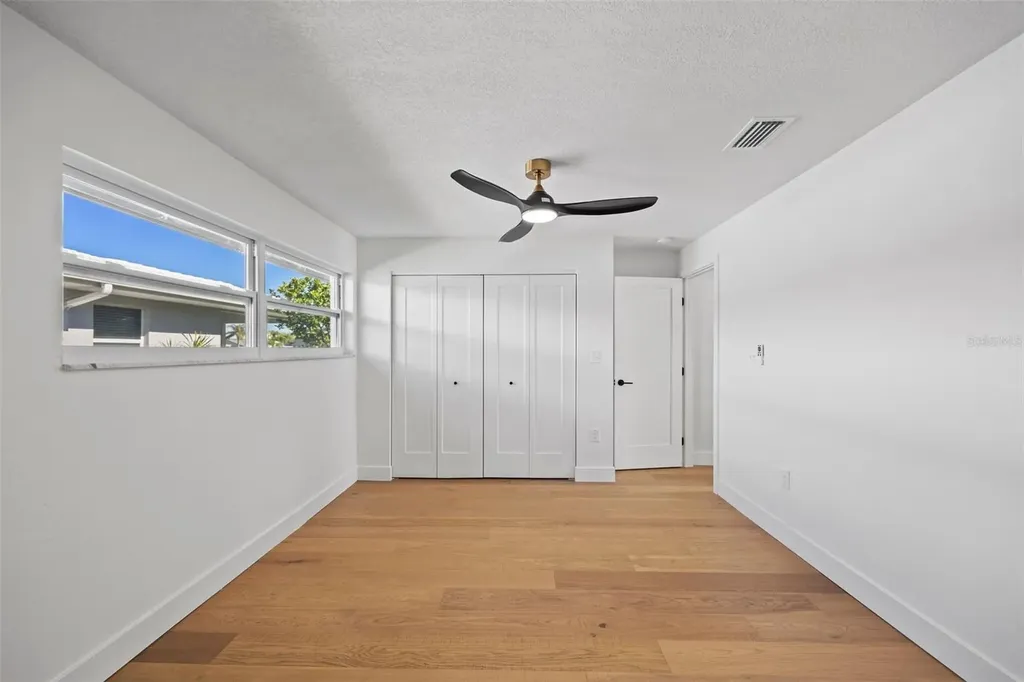475 Island Way Clearwater Beach FL 33767