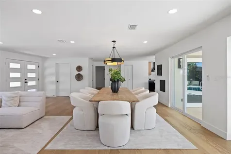 475 Island Way Clearwater Beach FL 33767