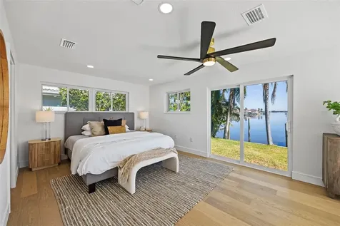 475 Island Way Clearwater Beach FL 33767