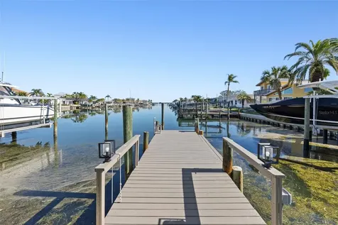 475 Island Way Clearwater Beach FL 33767