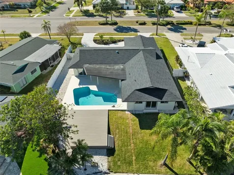 475 Island Way Clearwater Beach FL 33767