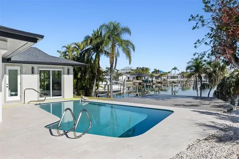 475 Island Way Clearwater Beach FL 33767