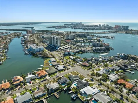 475 Island Way Clearwater Beach FL 33767