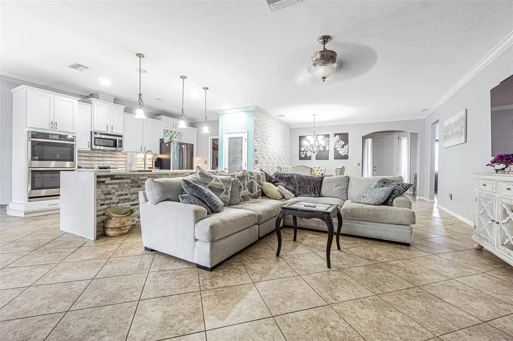 10627 Scenic Hollow Drive Riverview FL 33578