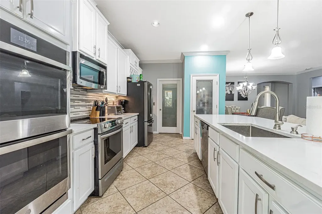 10627 Scenic Hollow Drive Riverview FL 33578