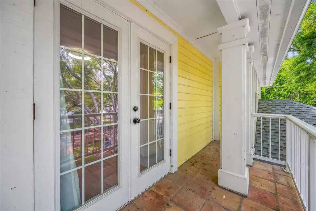 2808 Southpointe Lane Tampa FL 33611