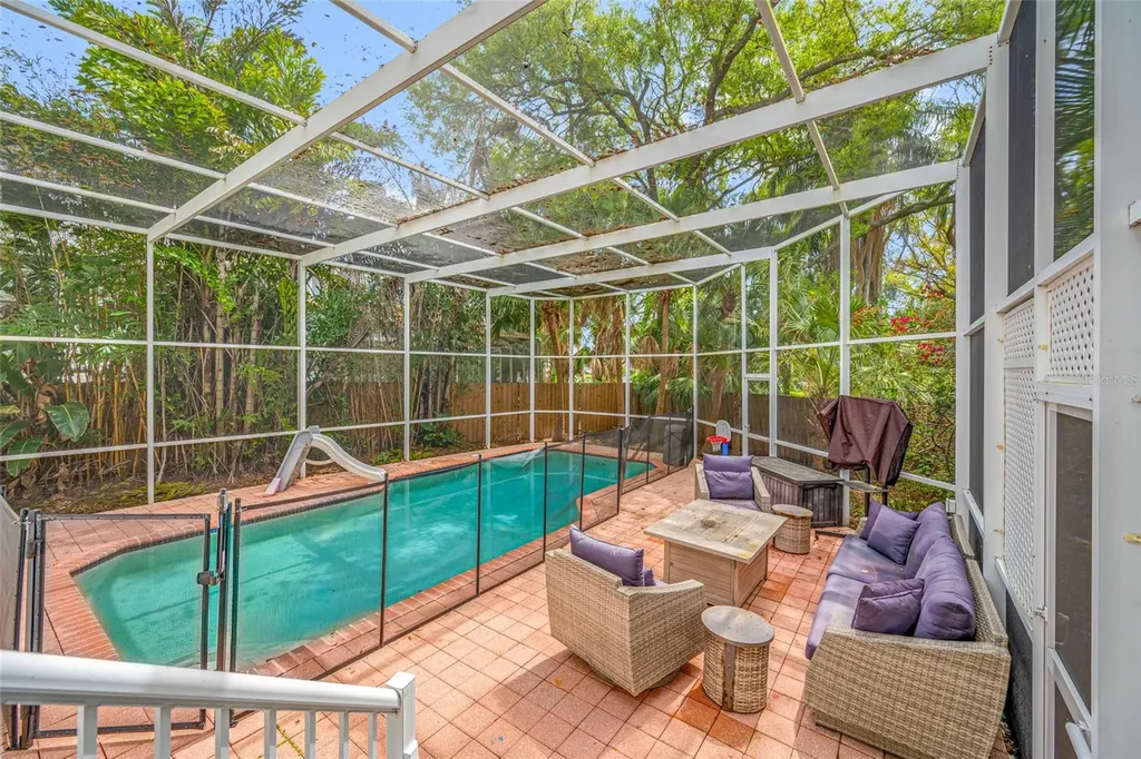 2808 Southpointe Lane Tampa FL 33611