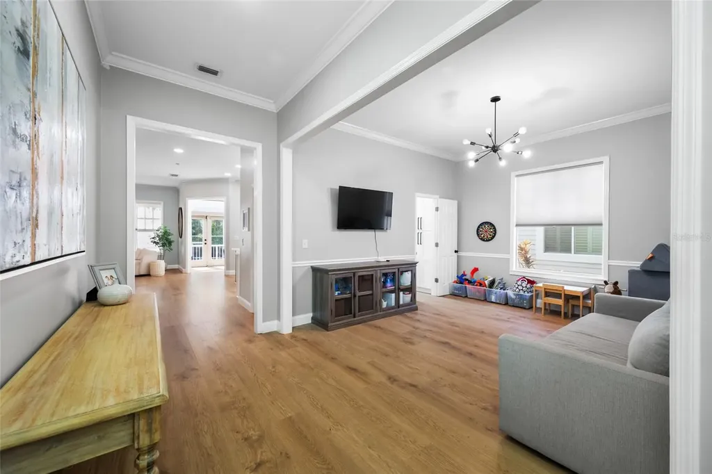 2808 Southpointe Lane Tampa FL 33611